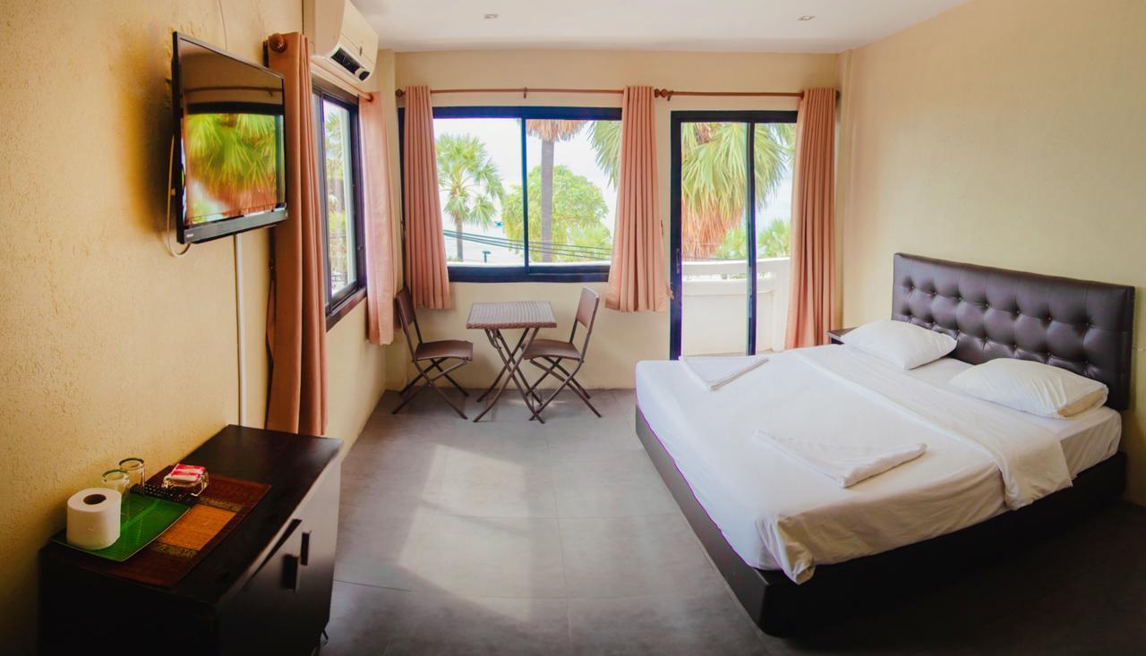 G.I Lodge Jomtien Beach Exterior photo